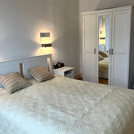 Апартаменты Centre 2-room By Palais Des Festivals & *